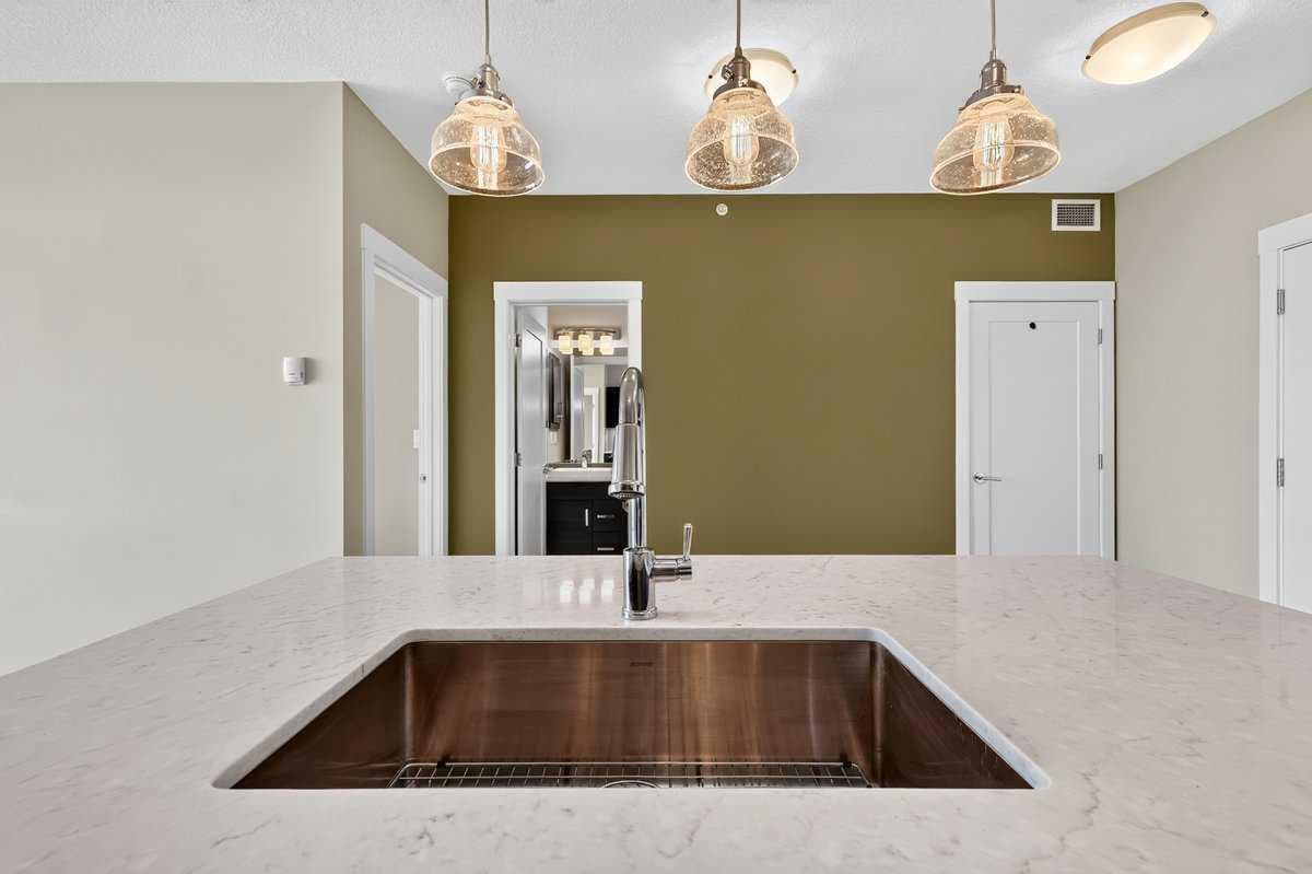 418, 10 Walgrove Walk SE