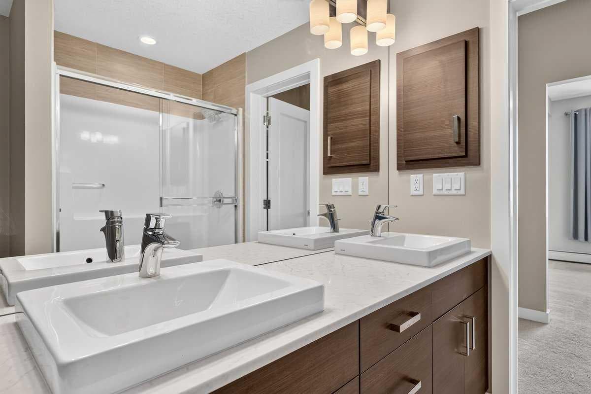 418, 10 Walgrove Walk SE