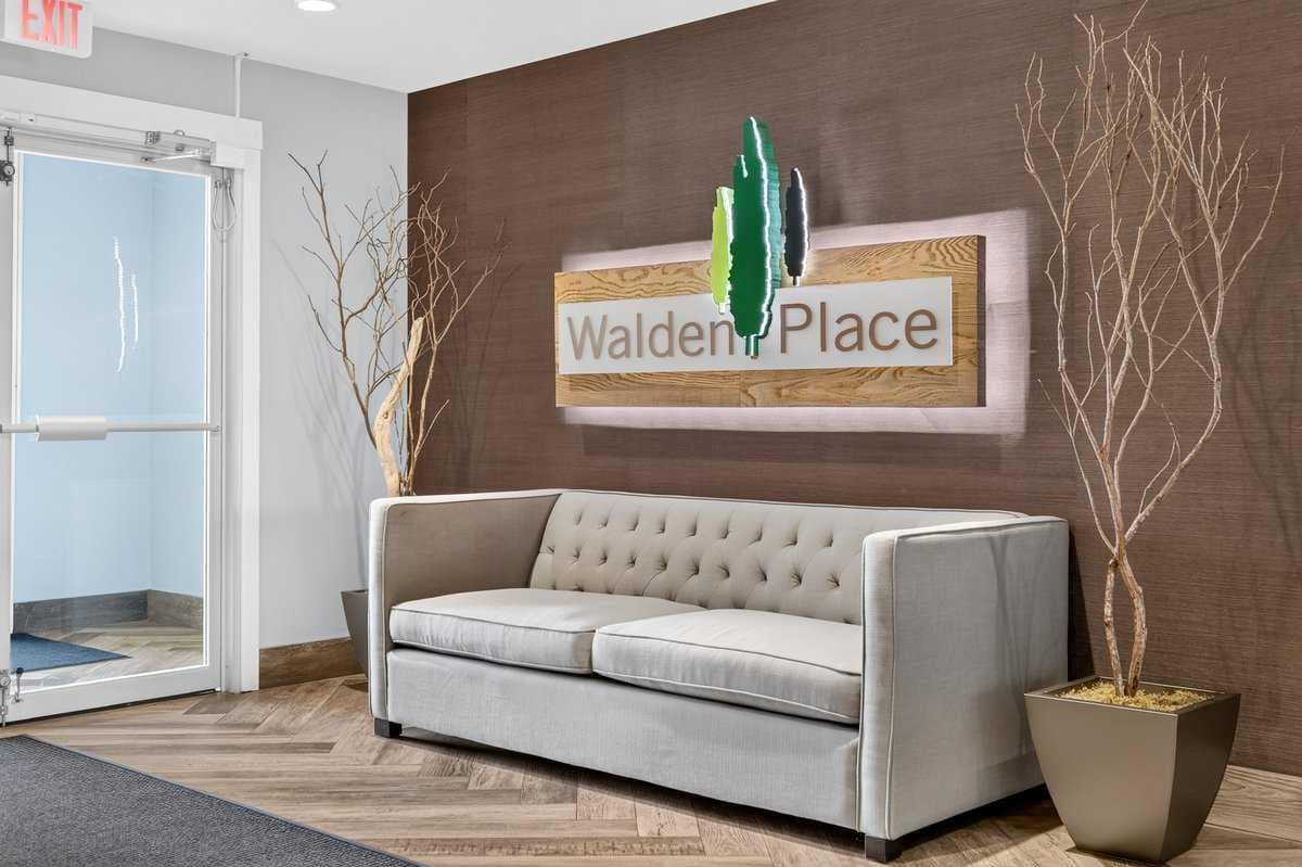 418, 10 Walgrove Walk SE