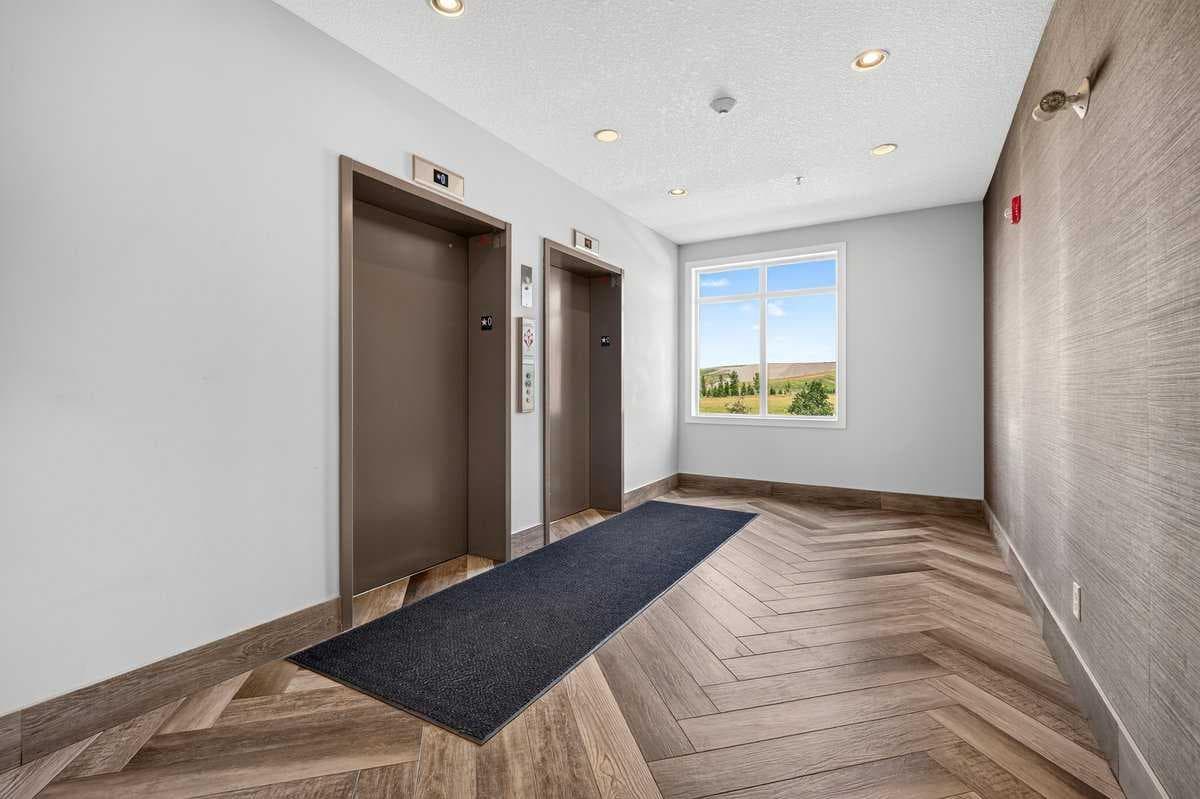 418, 10 Walgrove Walk SE