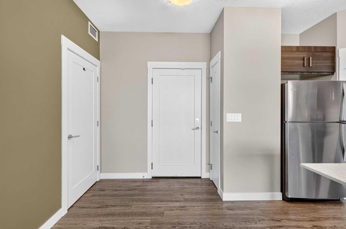 418, 10 Walgrove Walk SE