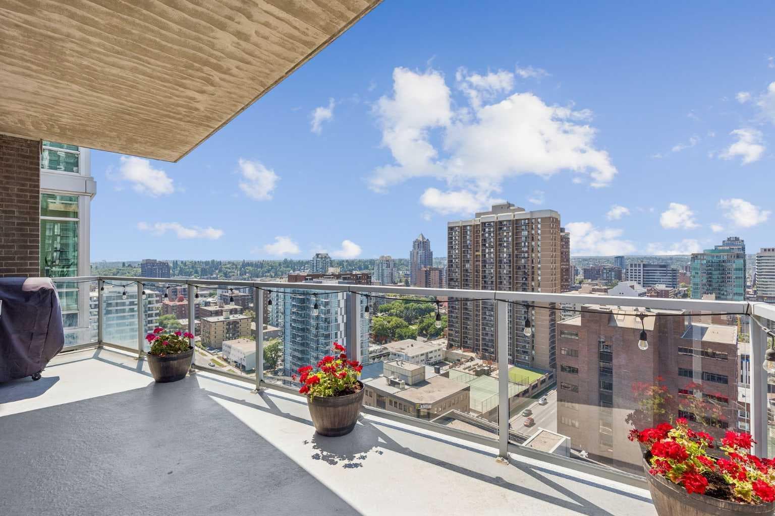 1702, 530 12 Avenue SW