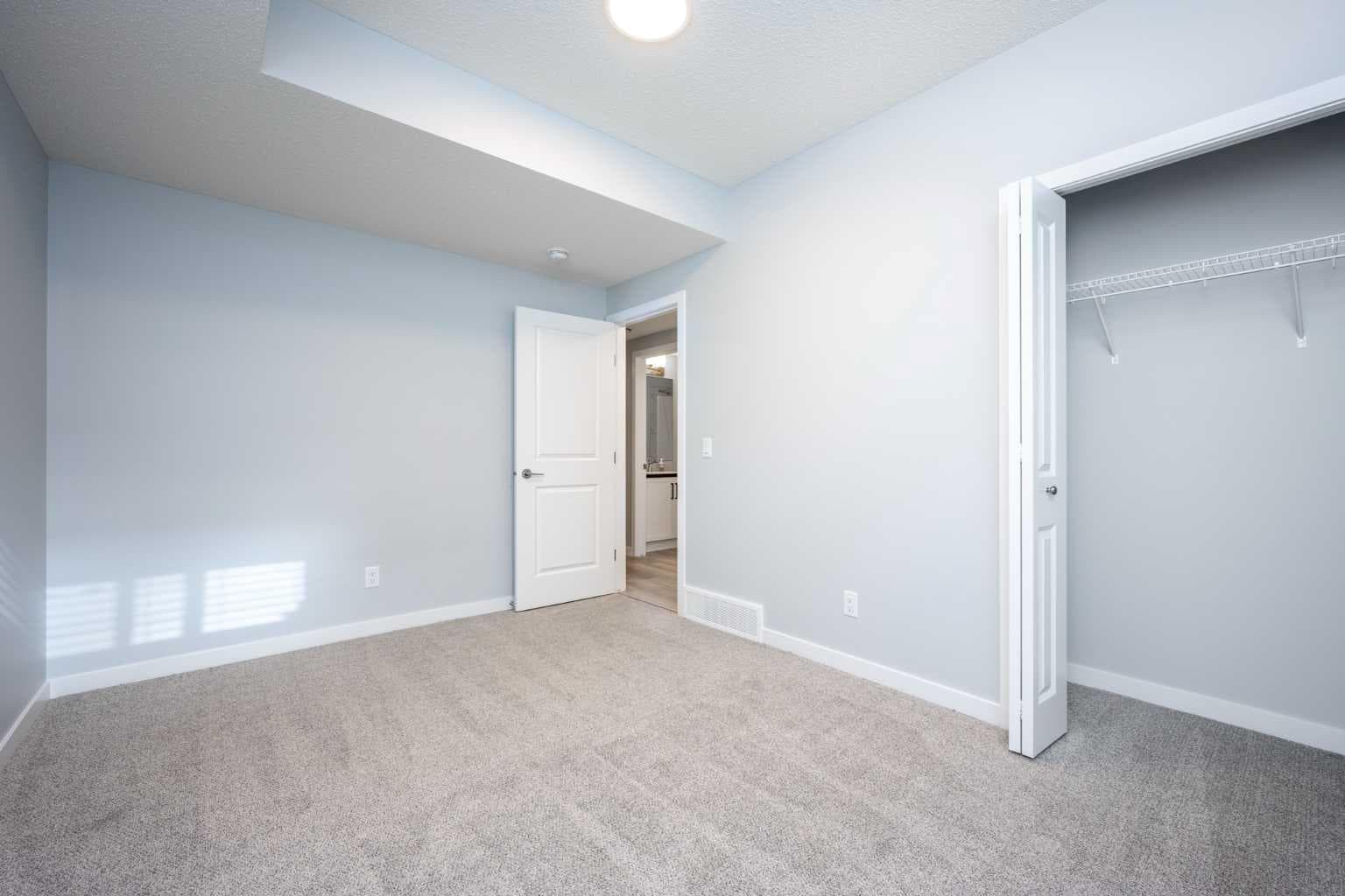 338 Magnolia Way SE