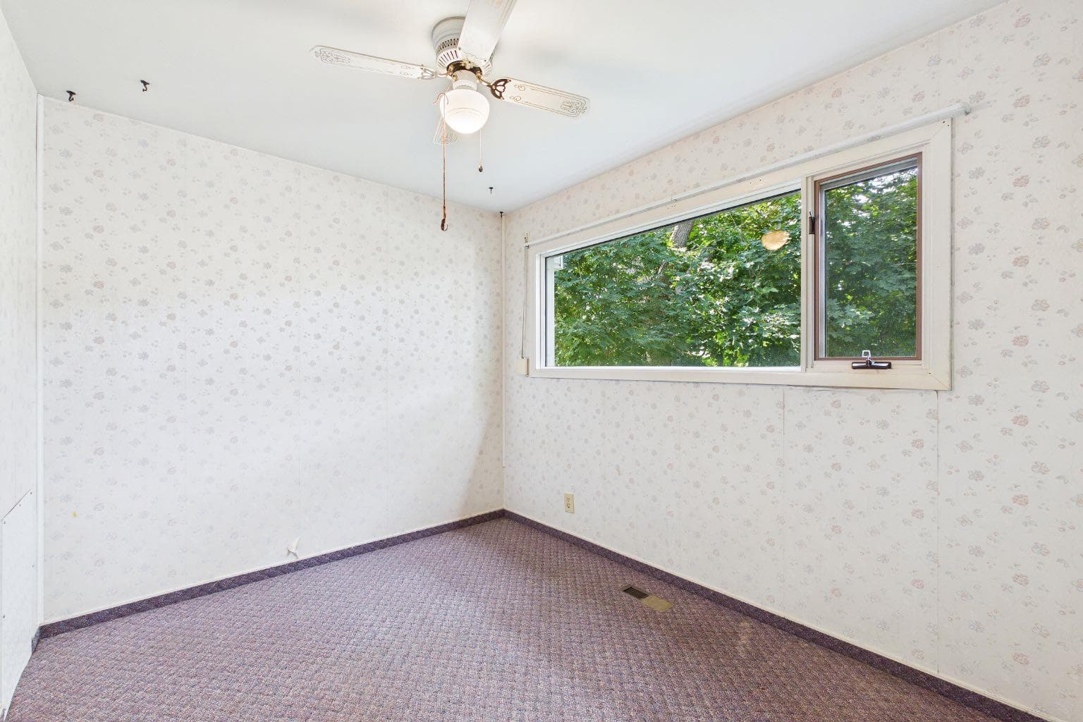 83 Westover Drive SW