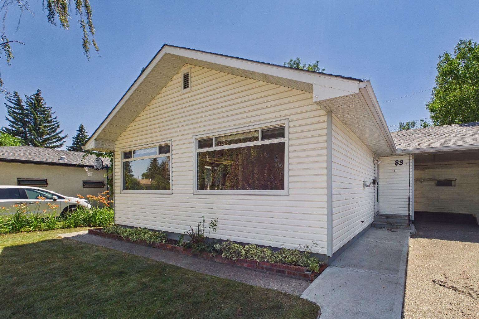 83 Westover Drive SW