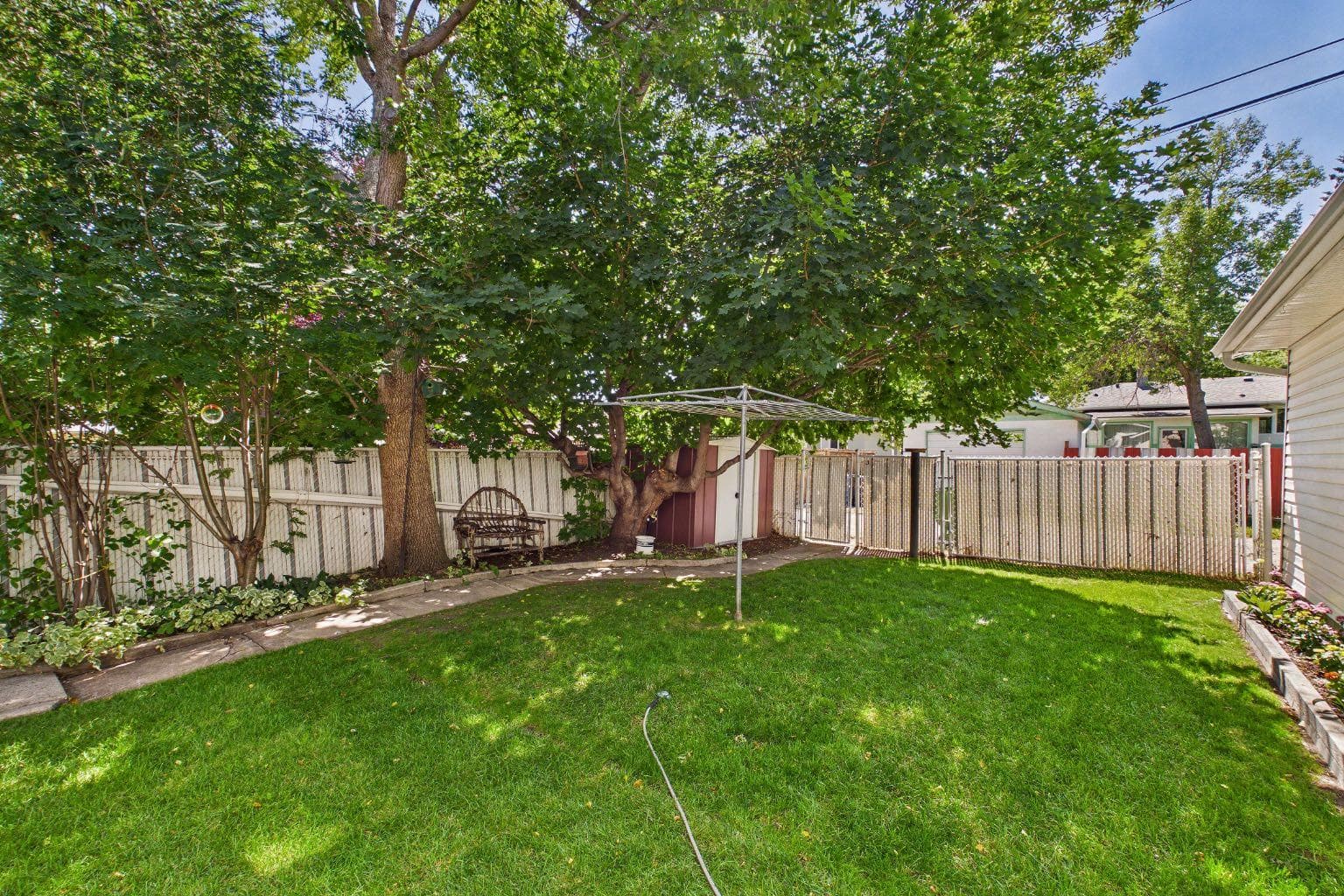 83 Westover Drive SW