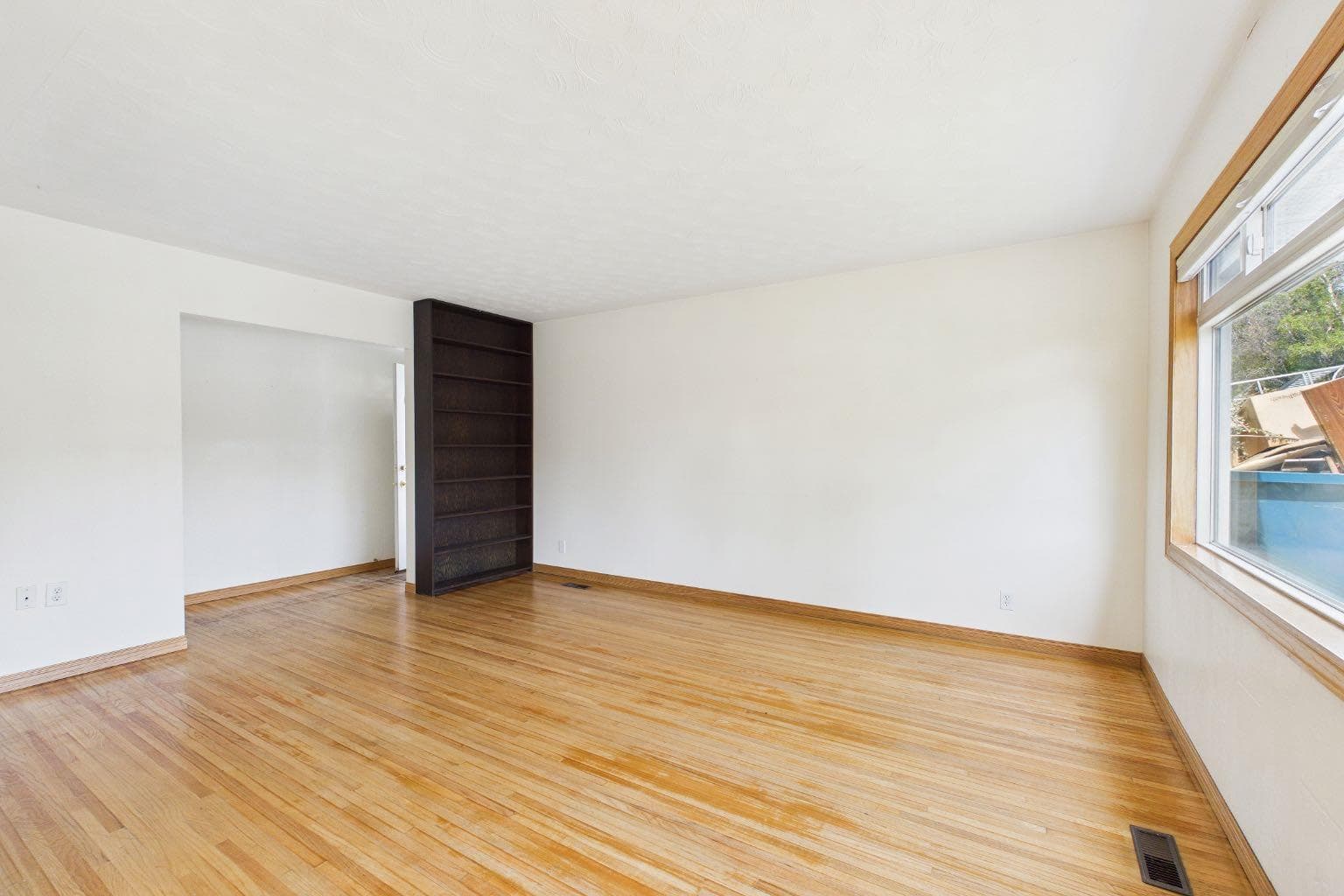 83 Westover Drive SW