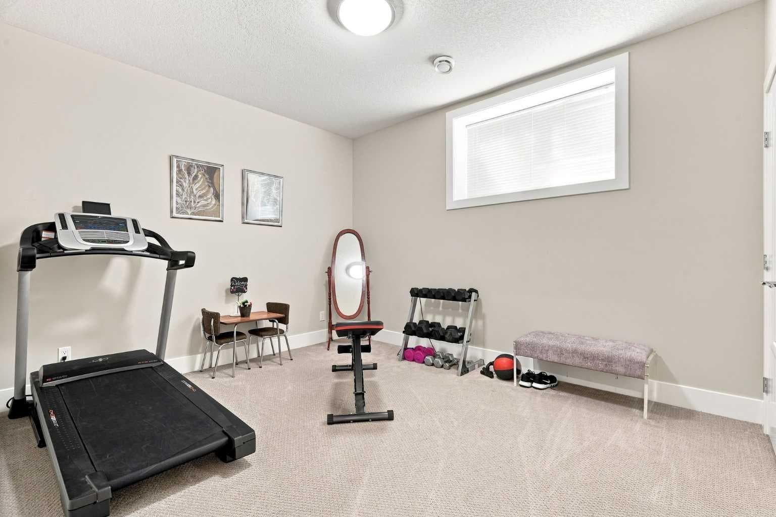 114 Kinniburgh Road 