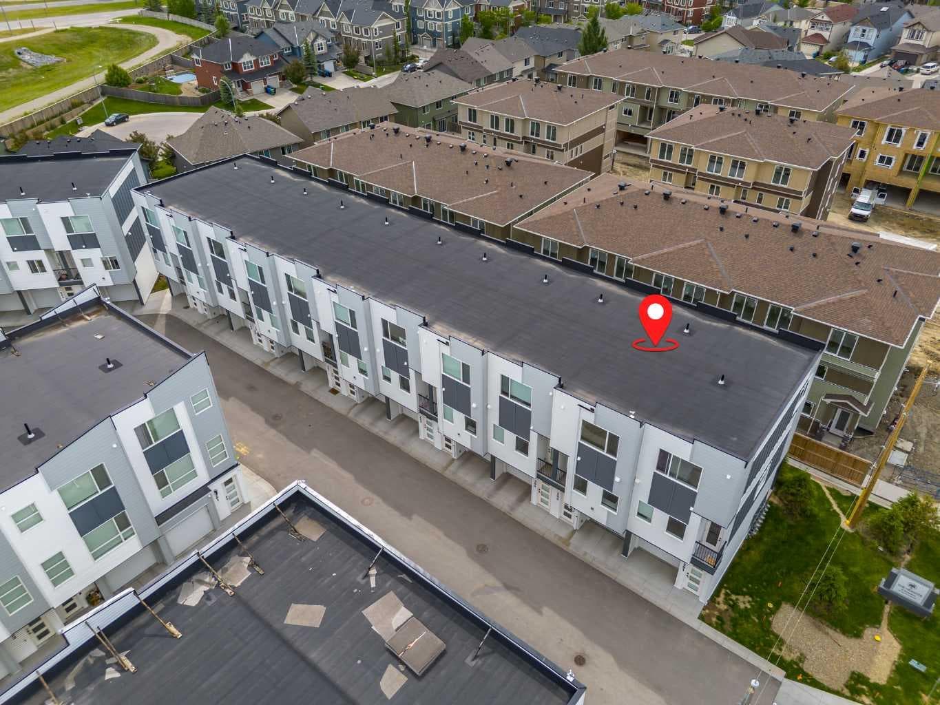 202, 101 Panatella Square NW