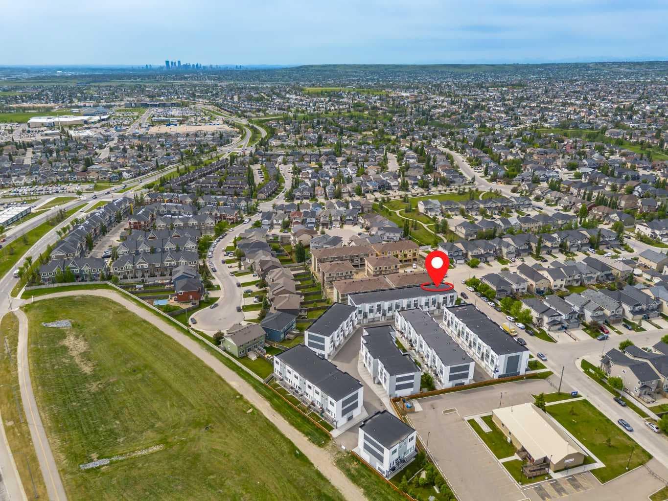 202, 101 Panatella Square NW