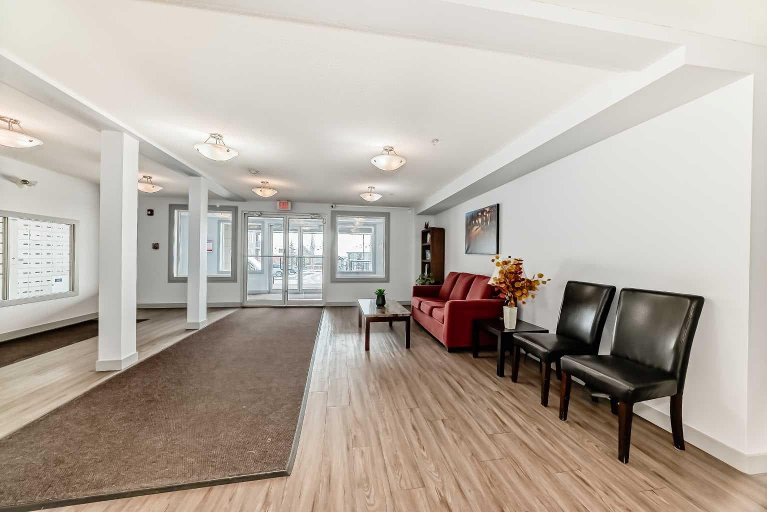 111, 195 Kincora Glen Road NW