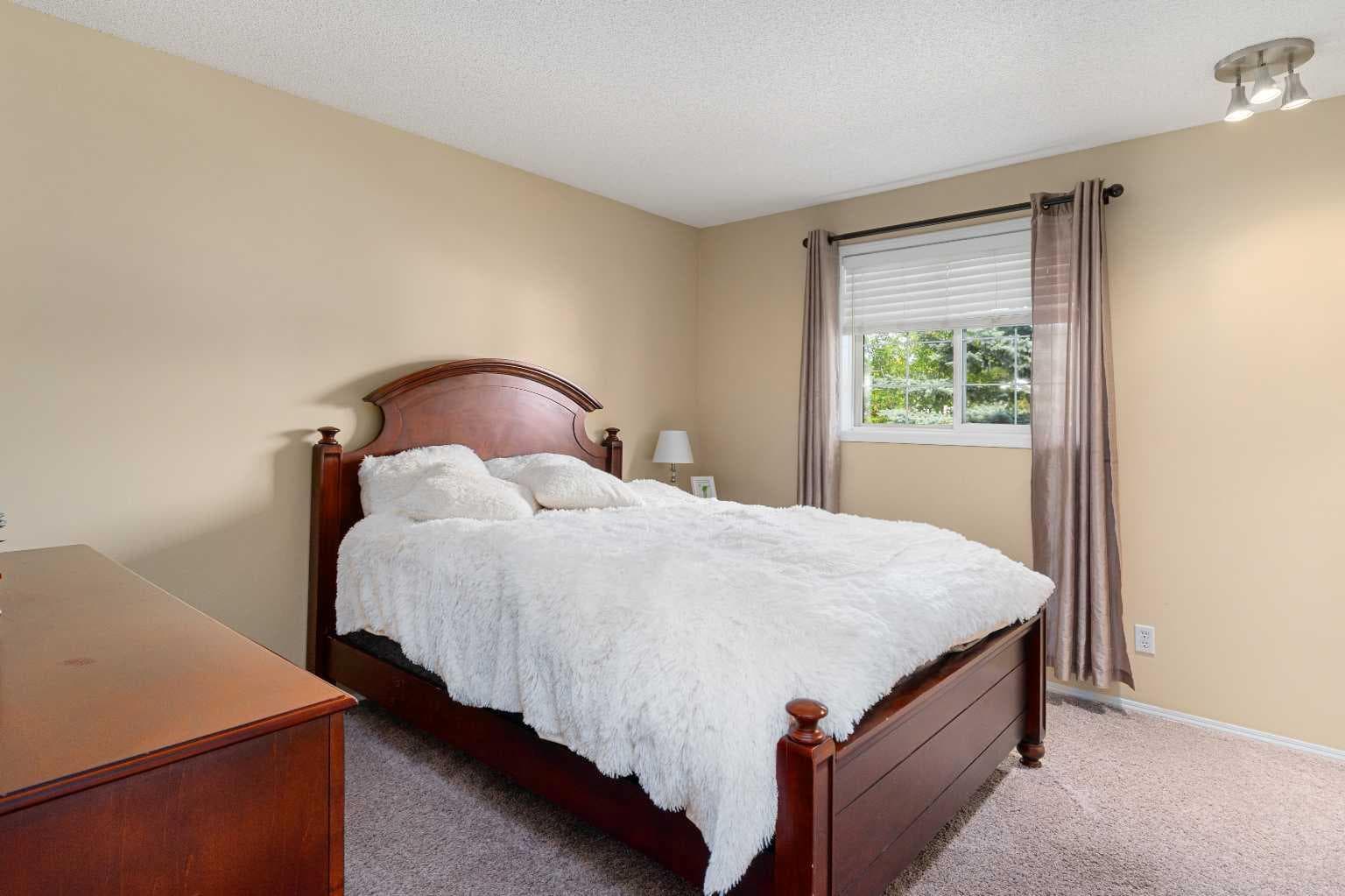 232 Harvest Glen Place NE