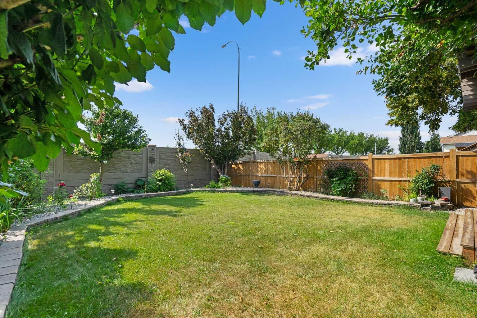 232 Harvest Glen Place NE