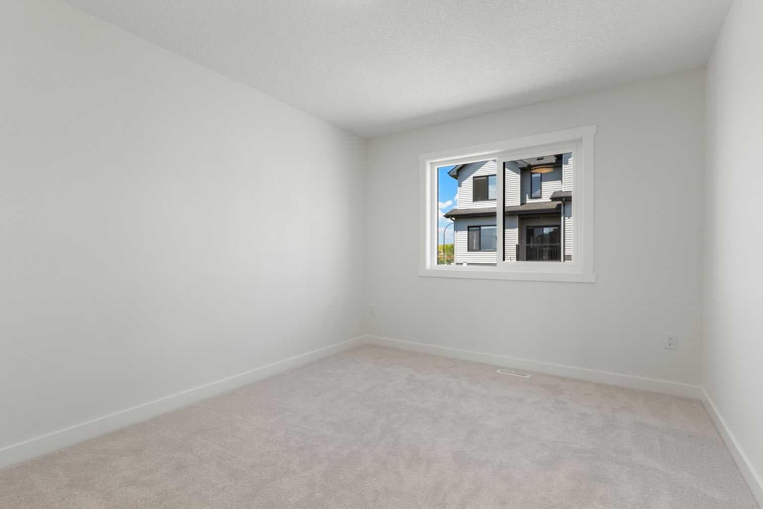 83 Heritage Manor 