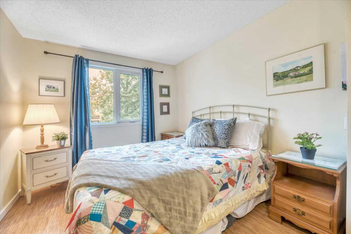 168 Midpark Gardens SE
