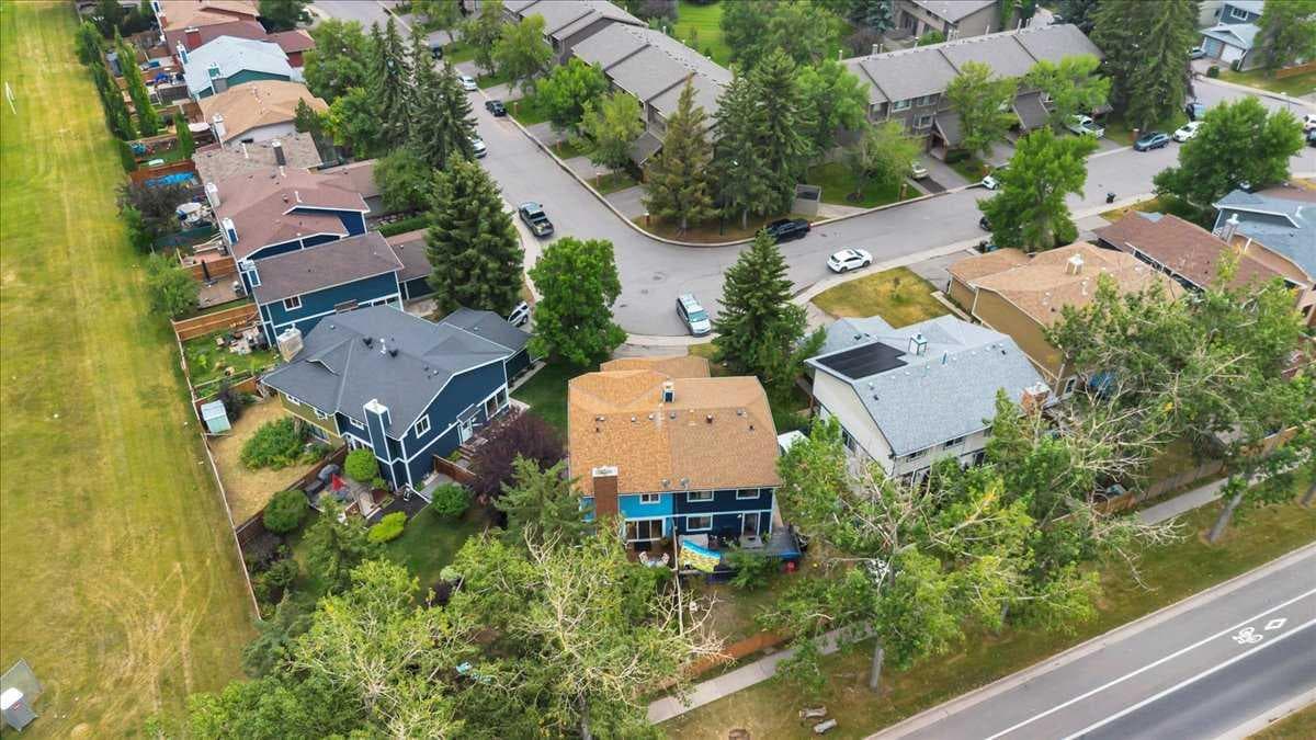 168 Midpark Gardens SE
