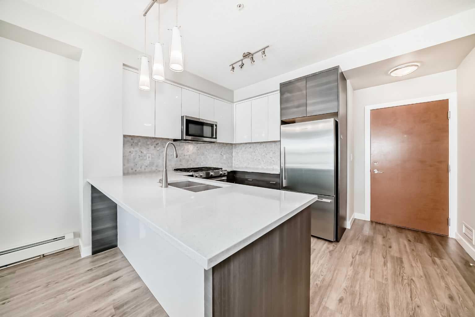 3210, 95 Burma Star Road SW