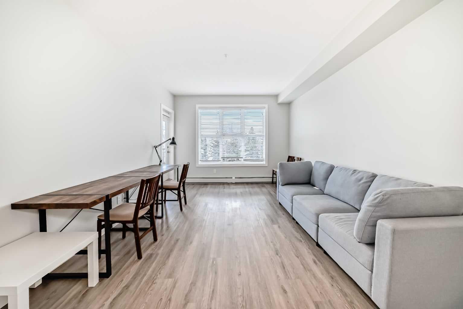 3210, 95 Burma Star Road SW