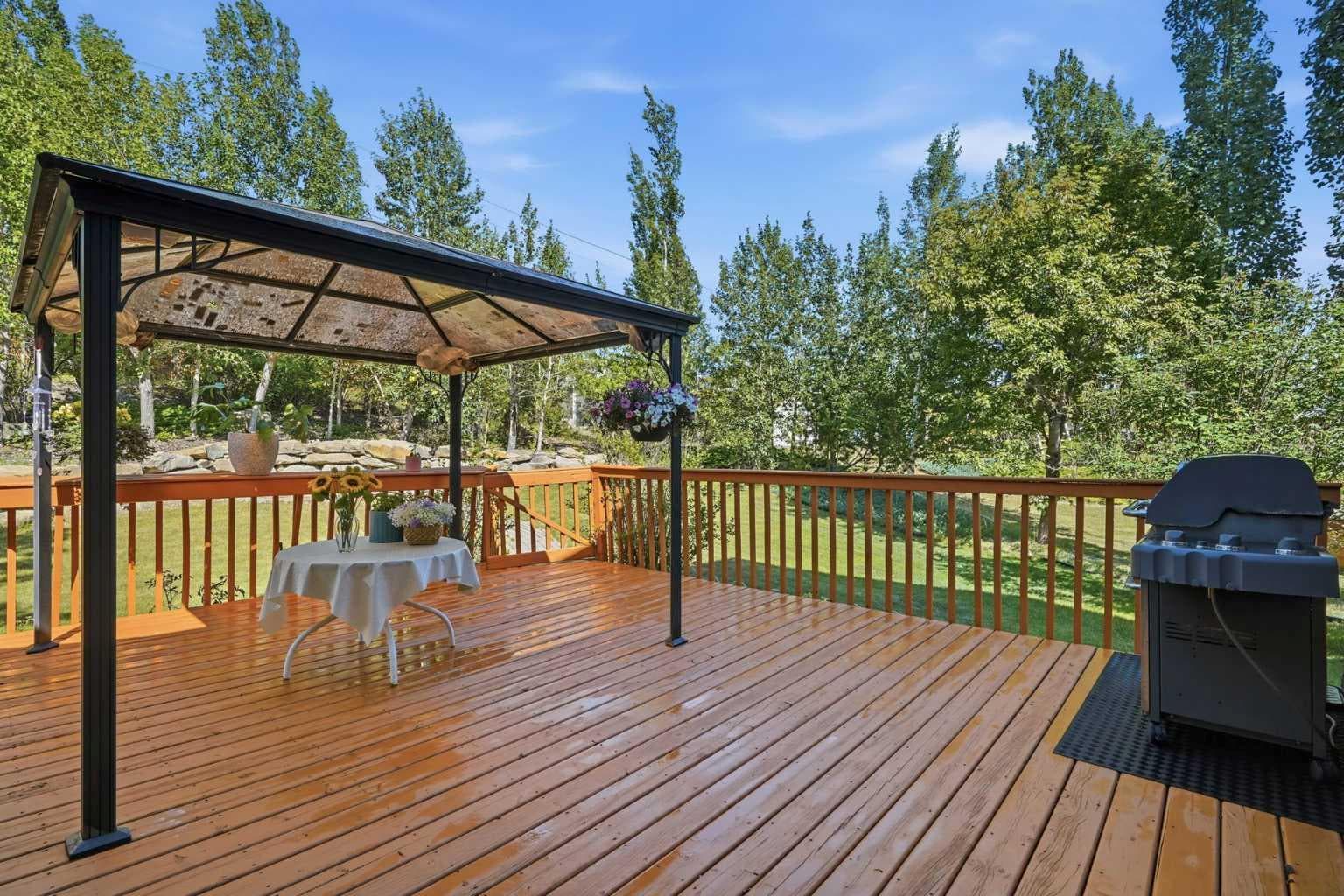 242 Tusslewood Grove NW