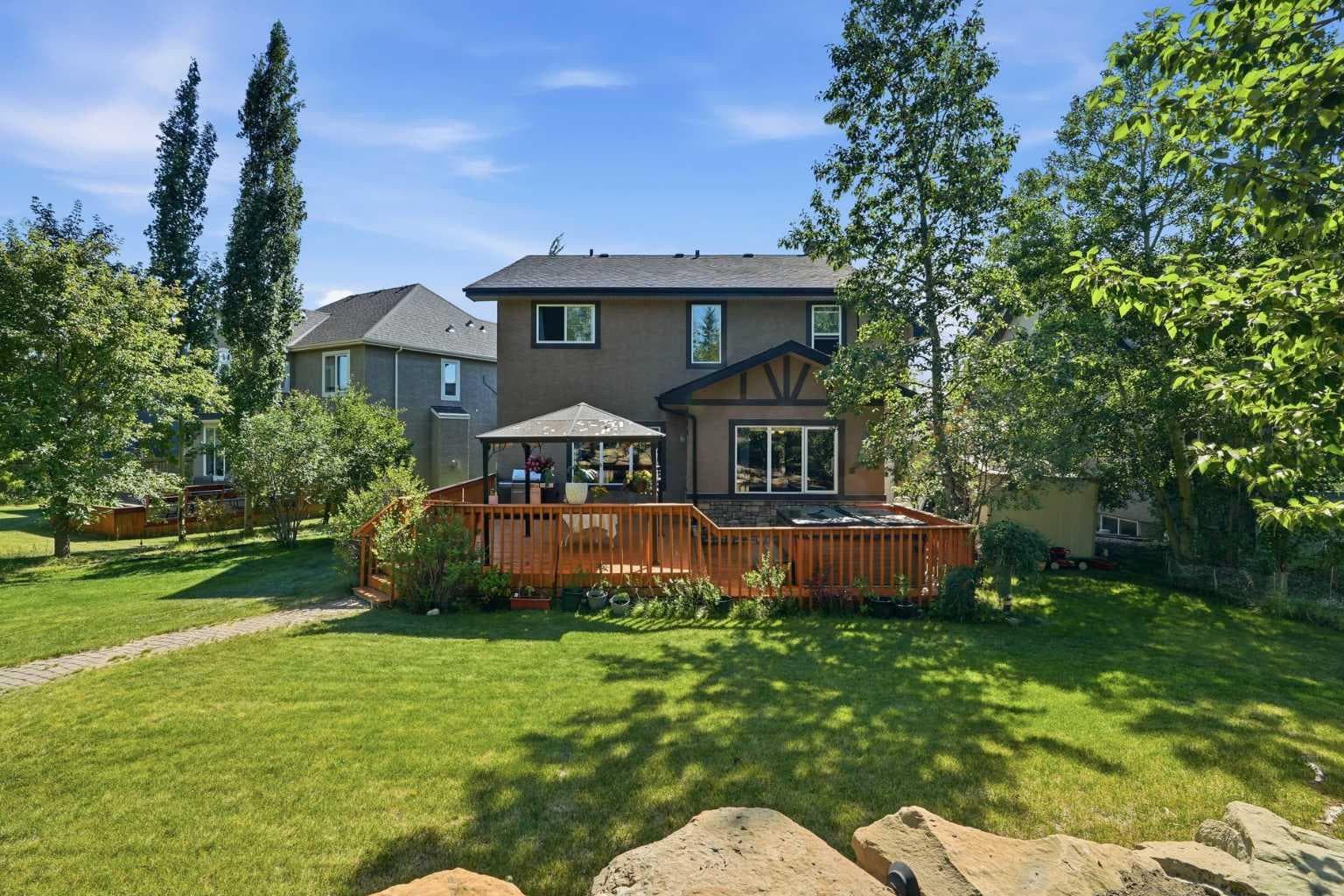 242 Tusslewood Grove NW