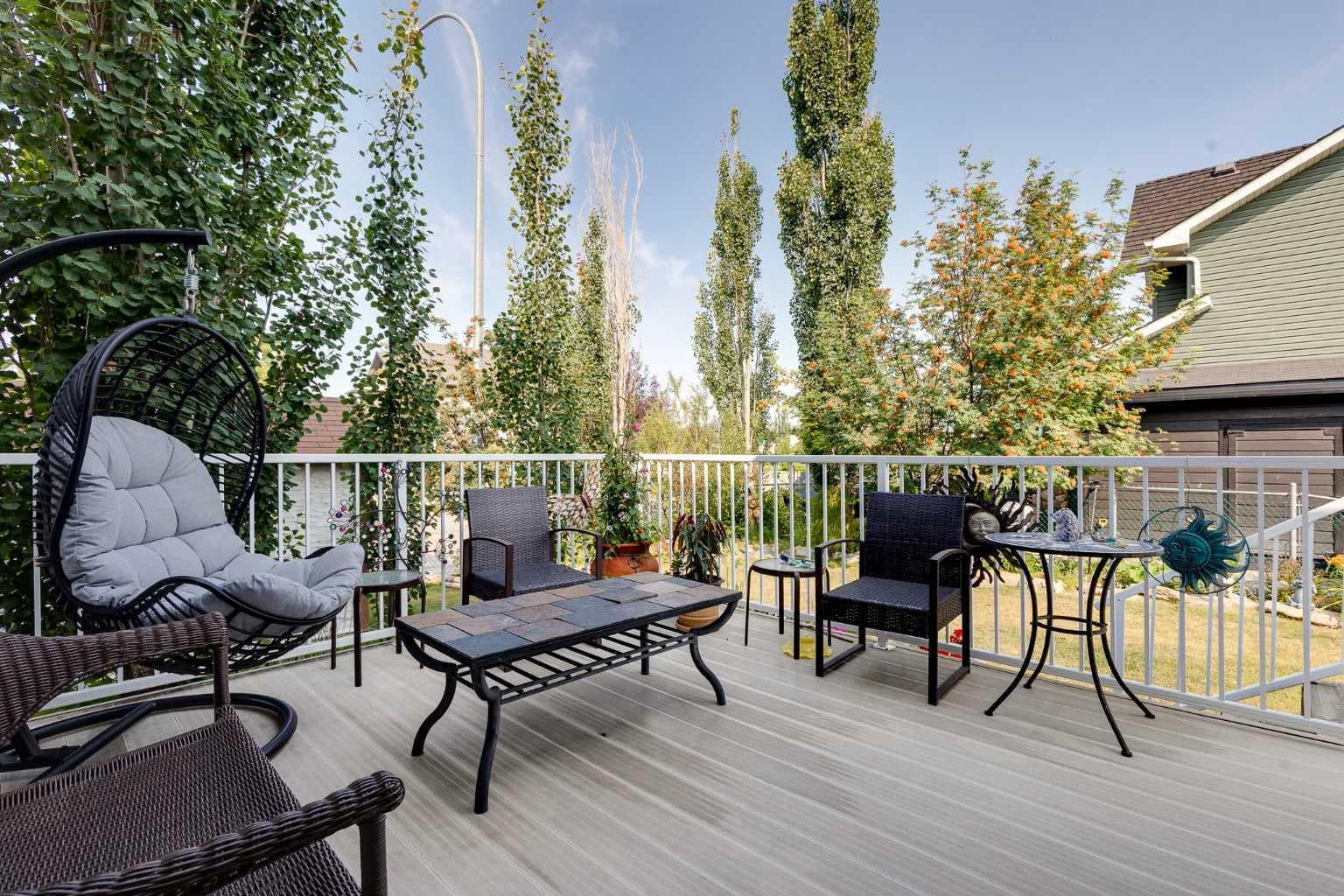 402 Fairways Mews NW