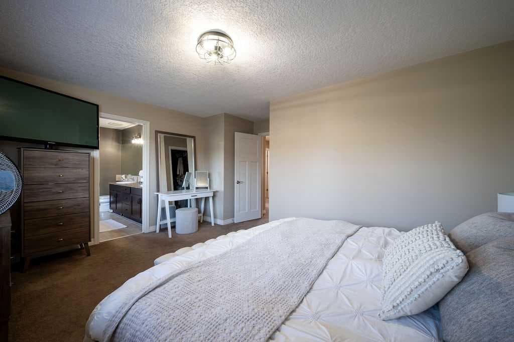 21 Chaparral Valley Court SE