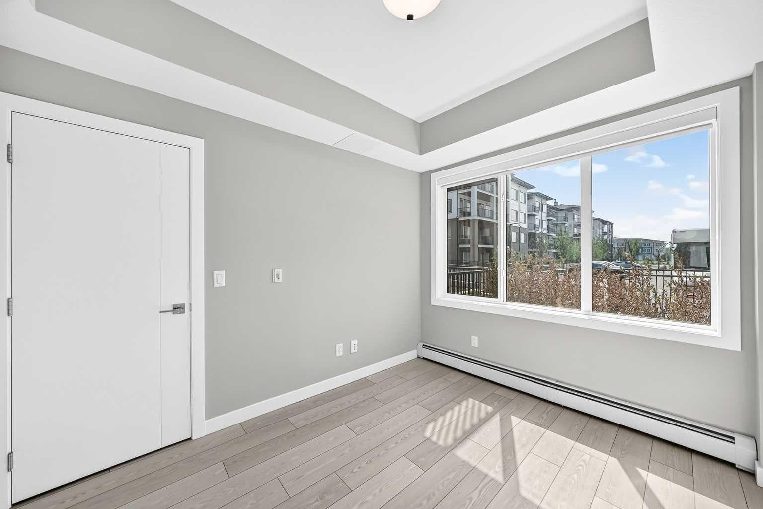 2110, 6 Merganser Drive W