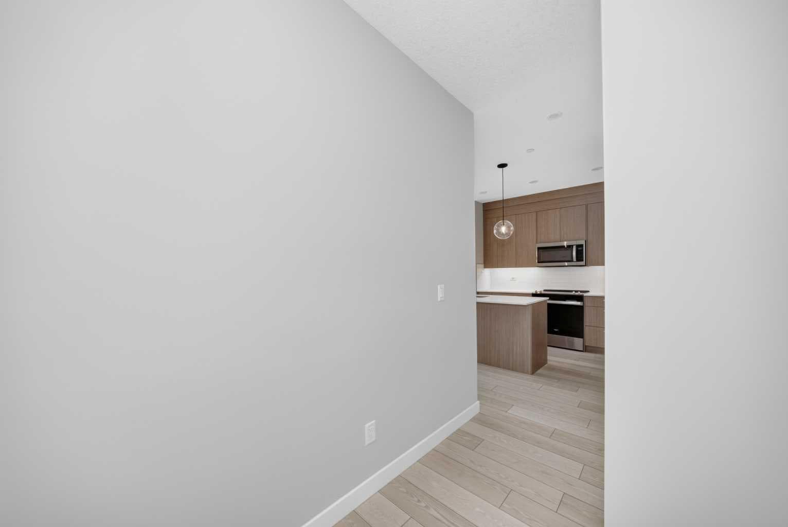 2110, 6 Merganser Drive W