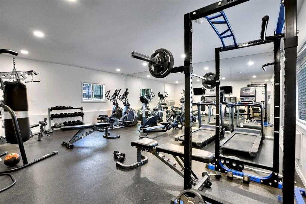 2210, 181 Skyview Ranch Manor NE