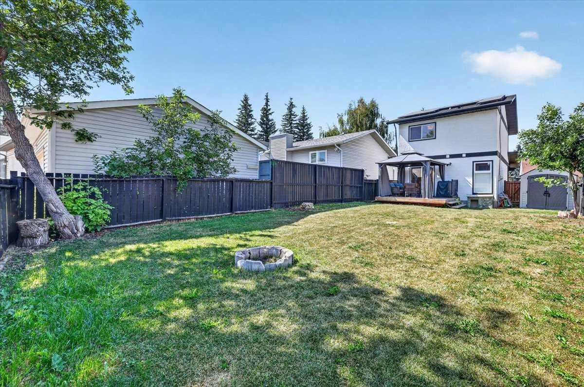 75 Shawglen Way SW