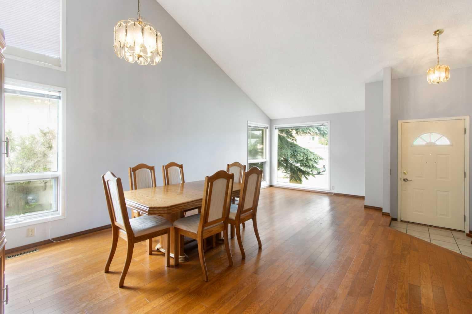 32 Del Rio Place NE