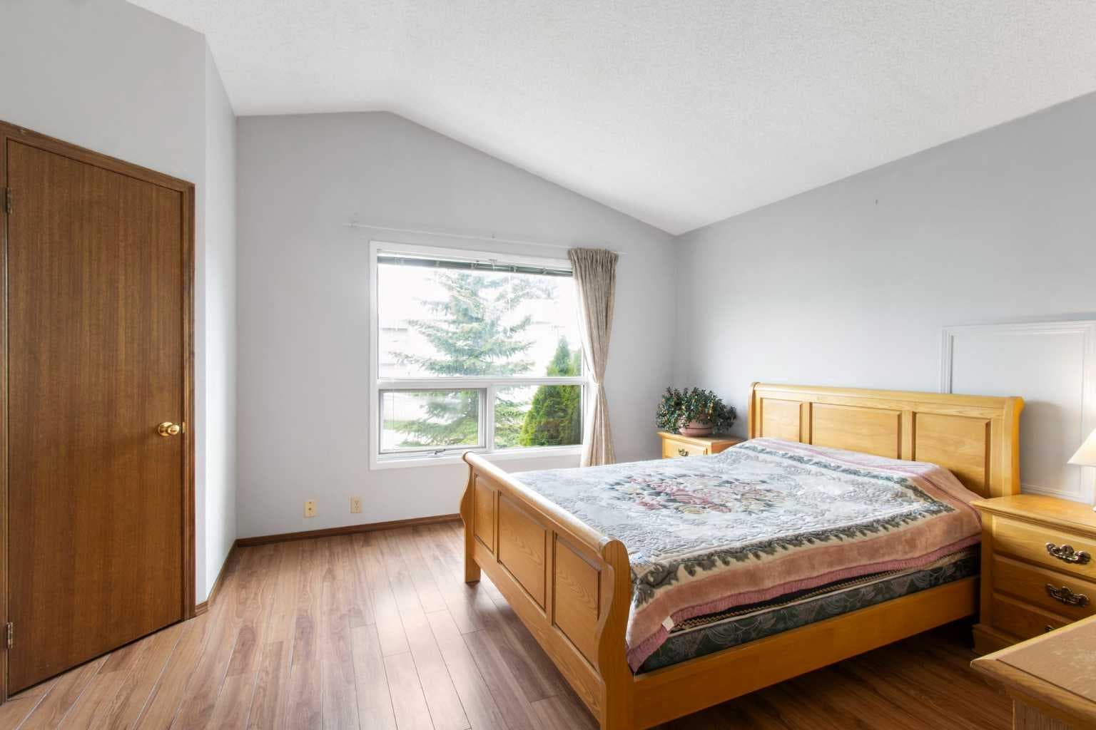 32 Del Rio Place NE