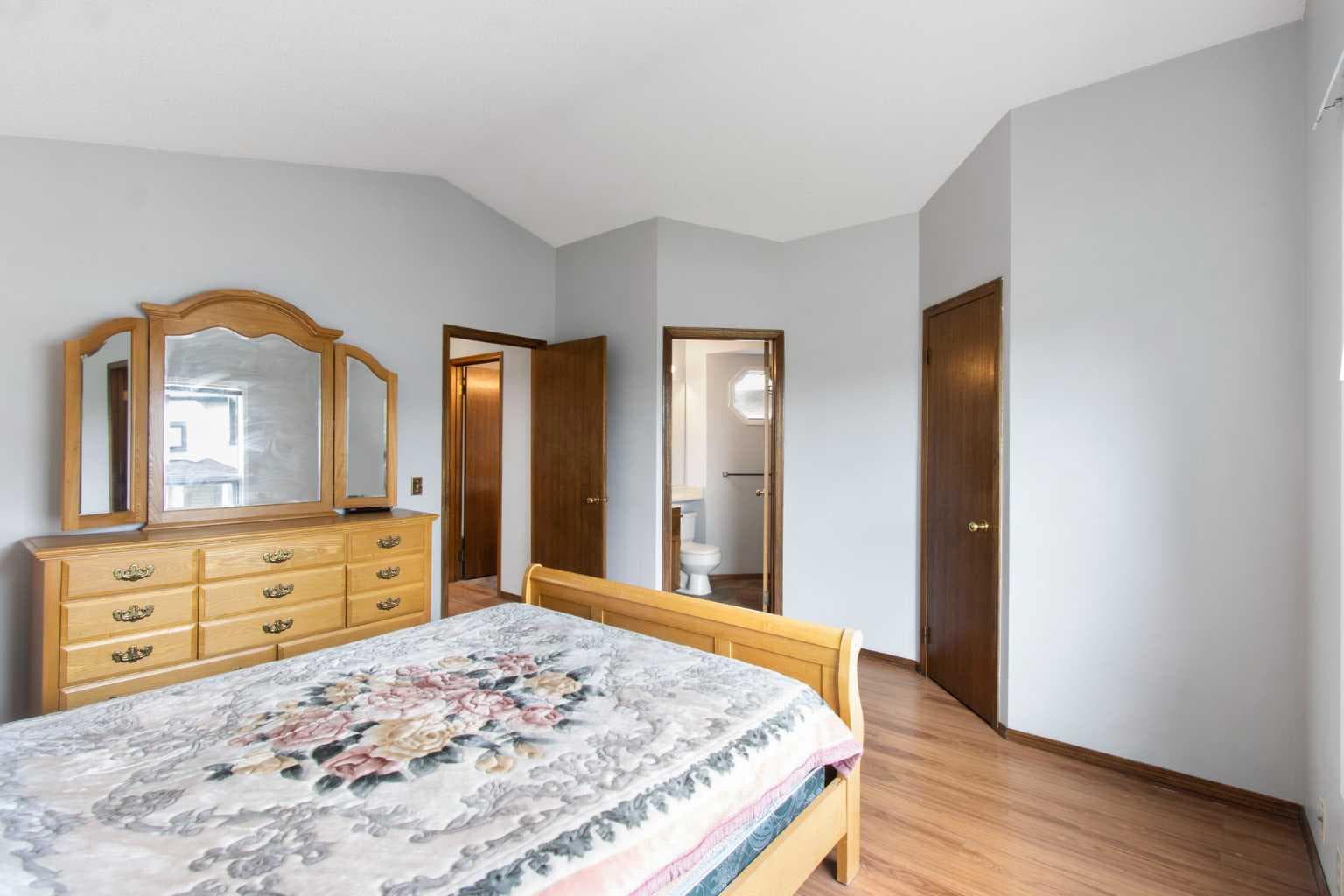 32 Del Rio Place NE