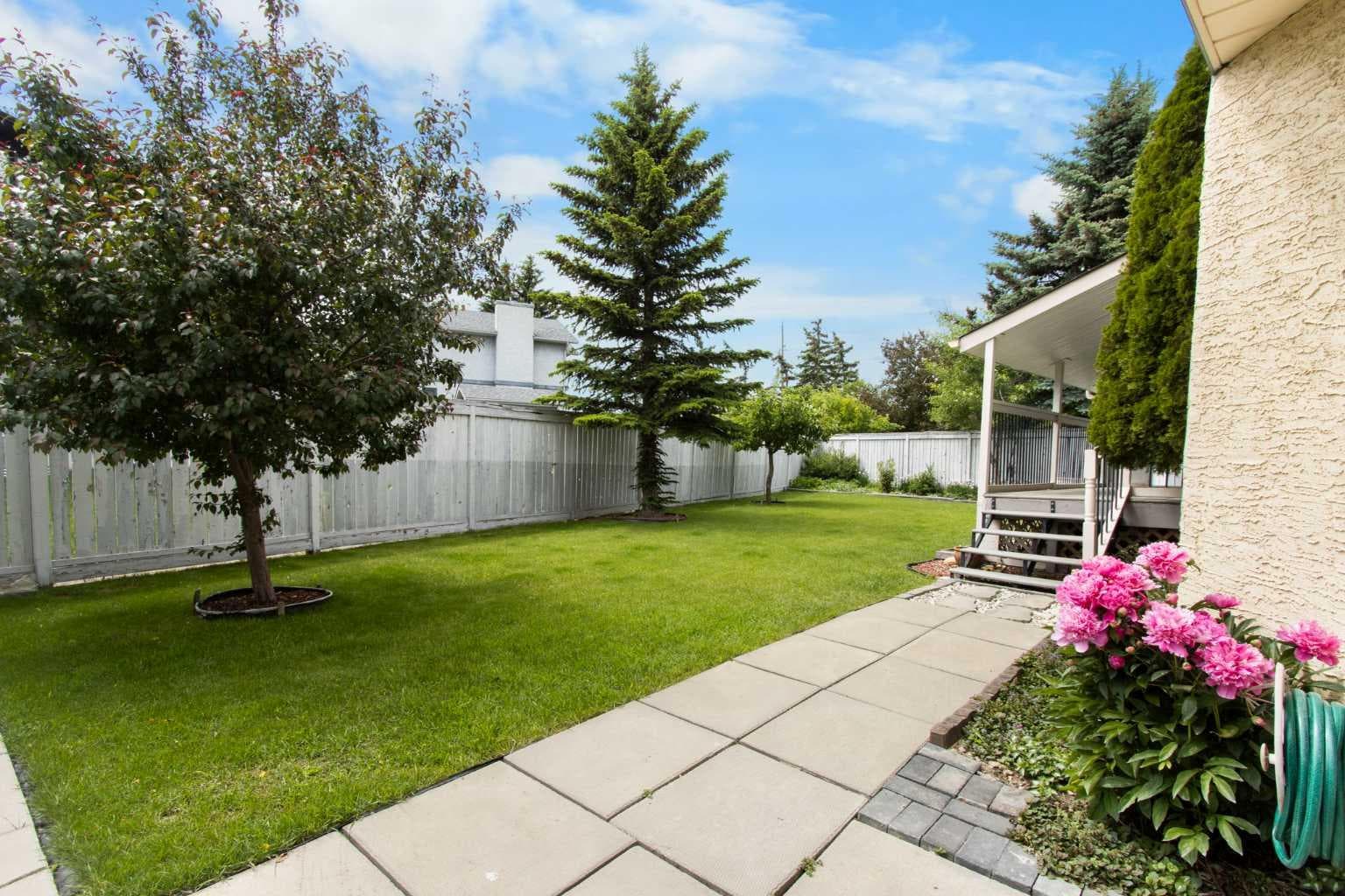 32 Del Rio Place NE