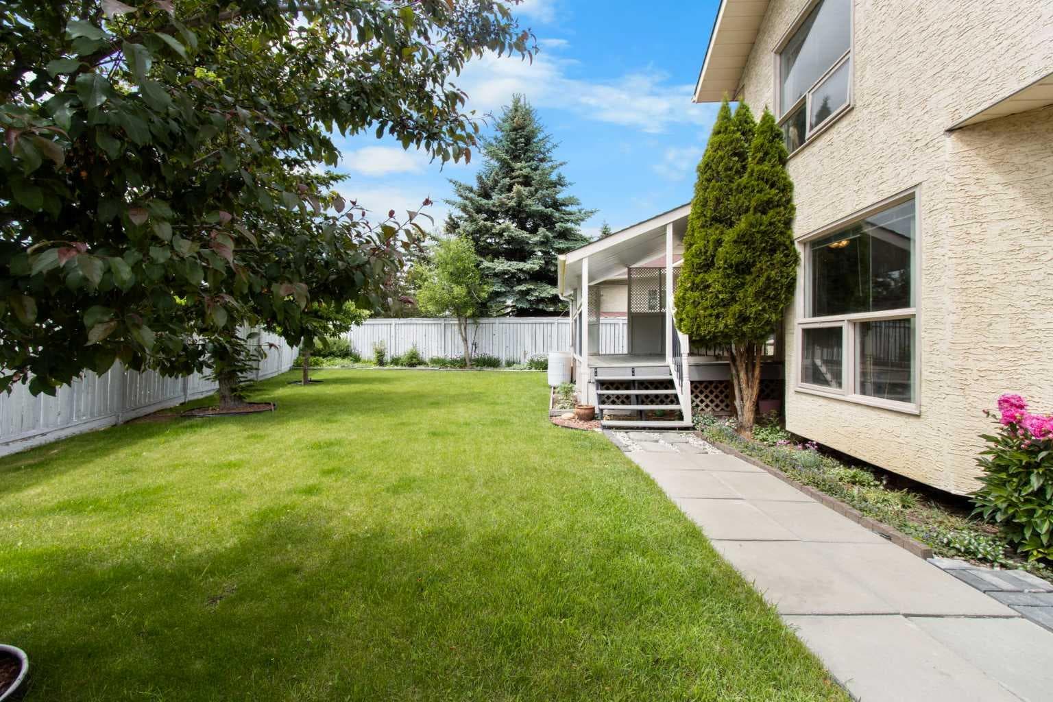 32 Del Rio Place NE