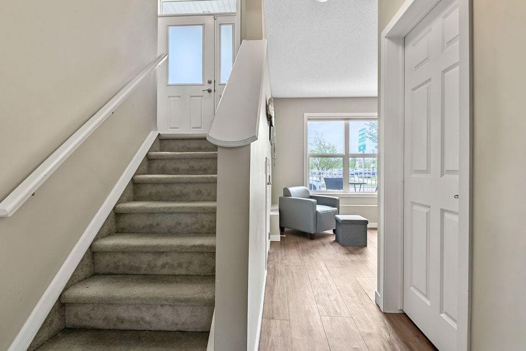 1410, 10 Auburn Bay Avenue SE