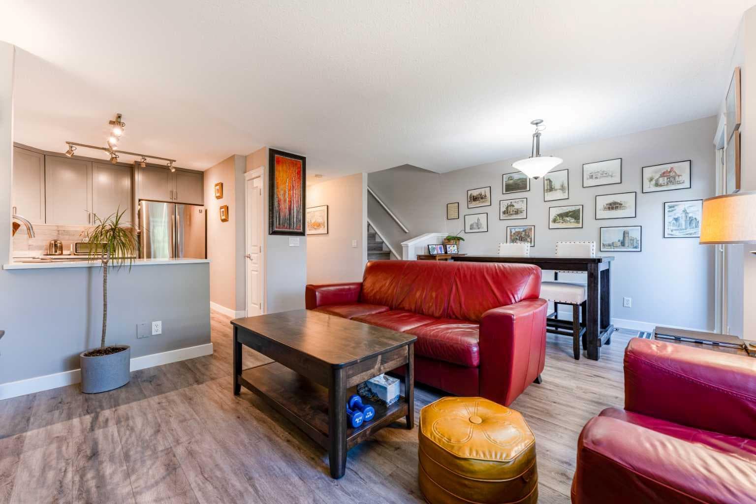 222 Bayside Point SW