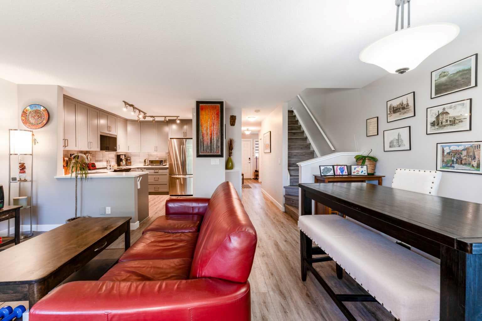 222 Bayside Point SW