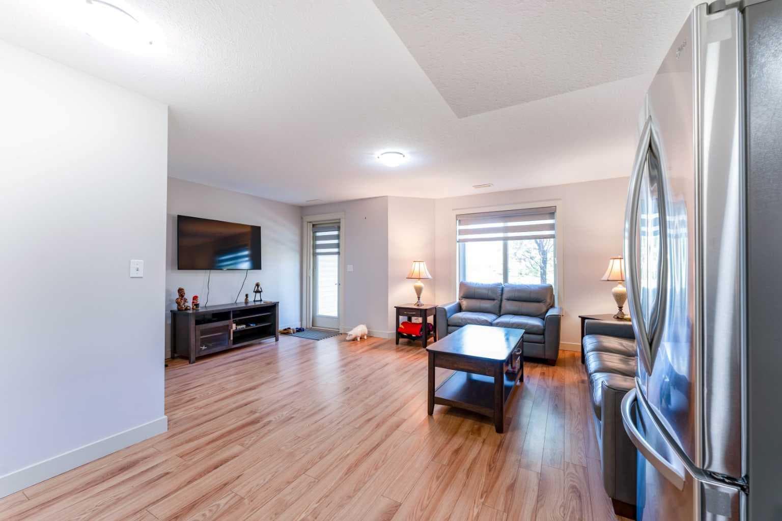 222 Bayside Point SW