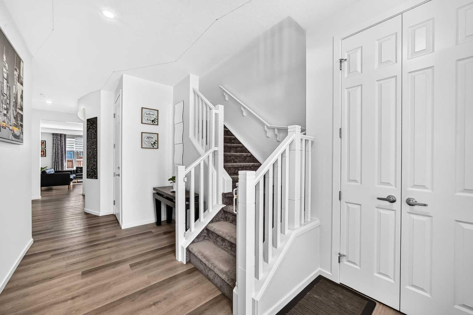 188 Carrington Crescent NW