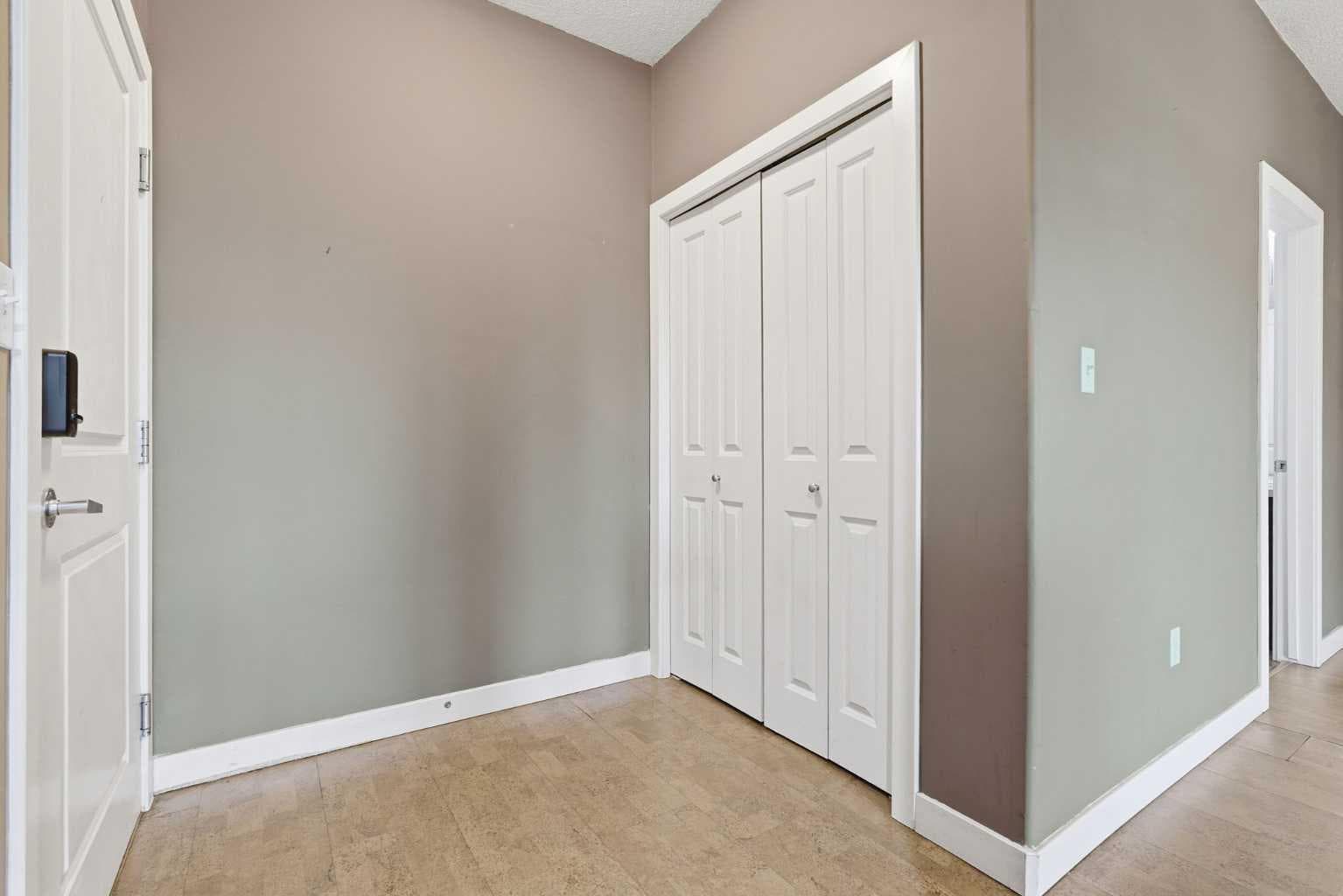 441, 11 Millrise Drive SW