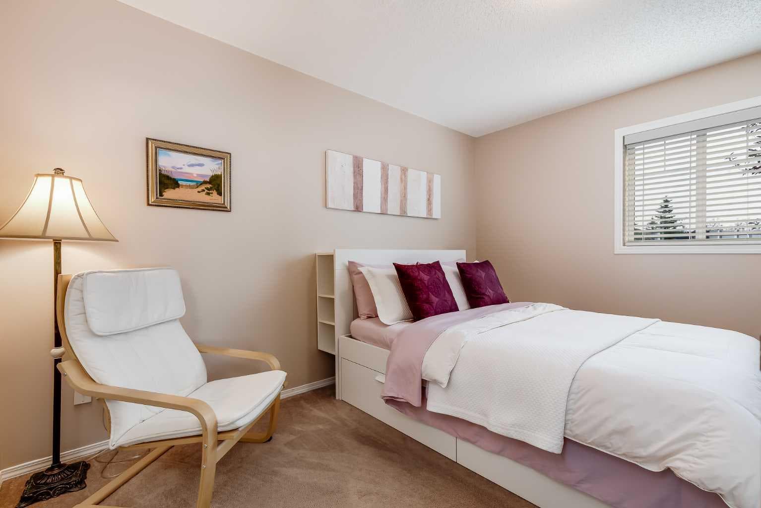 17 Country Village Circle NE