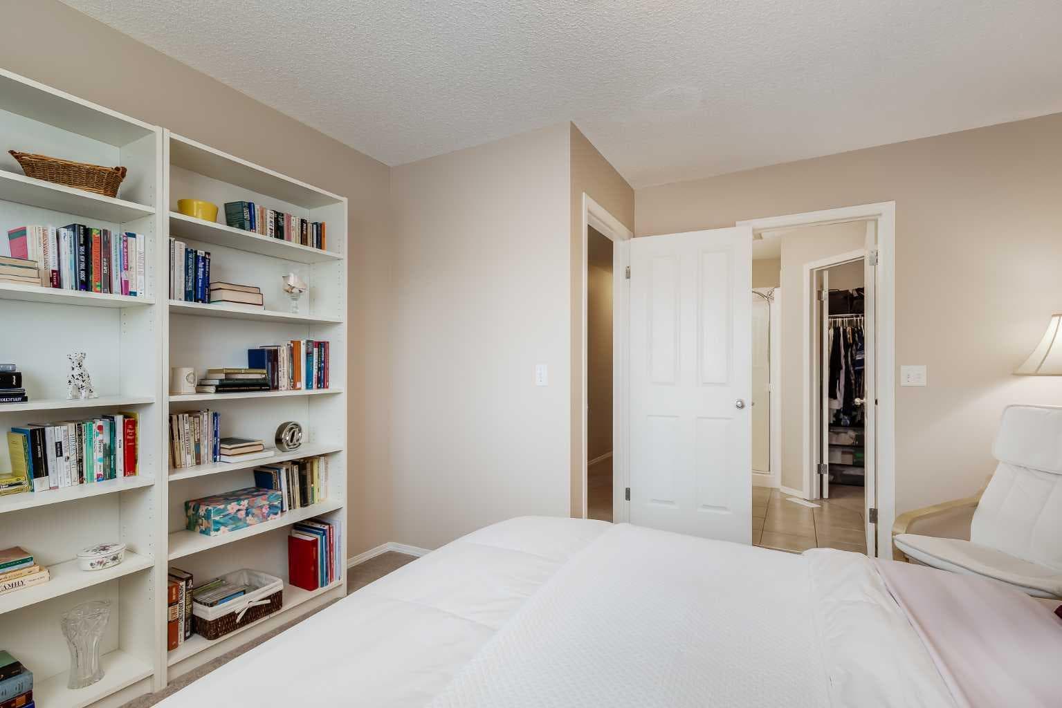 17 Country Village Circle NE