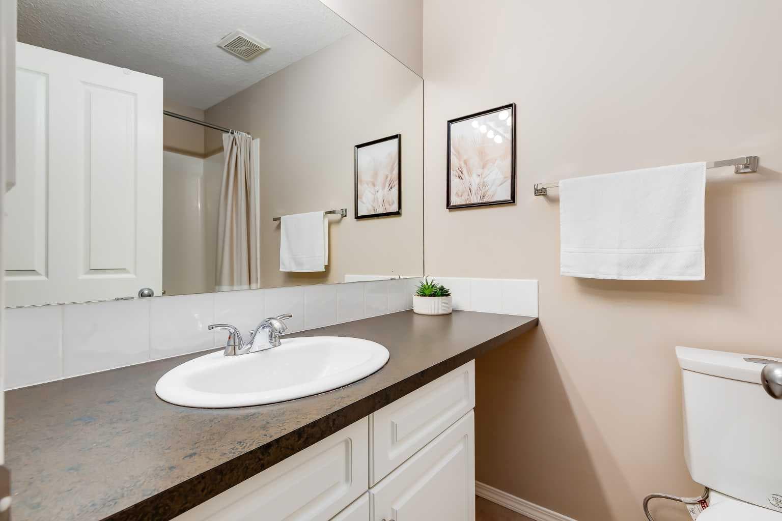 17 Country Village Circle NE