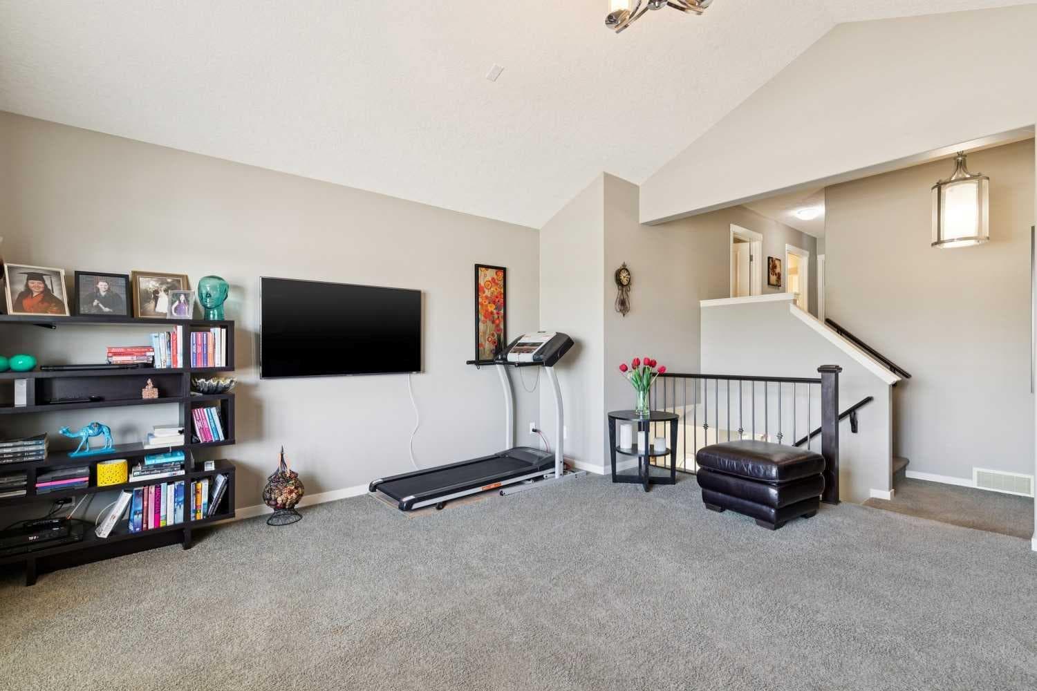 768 New Brighton Drive SE