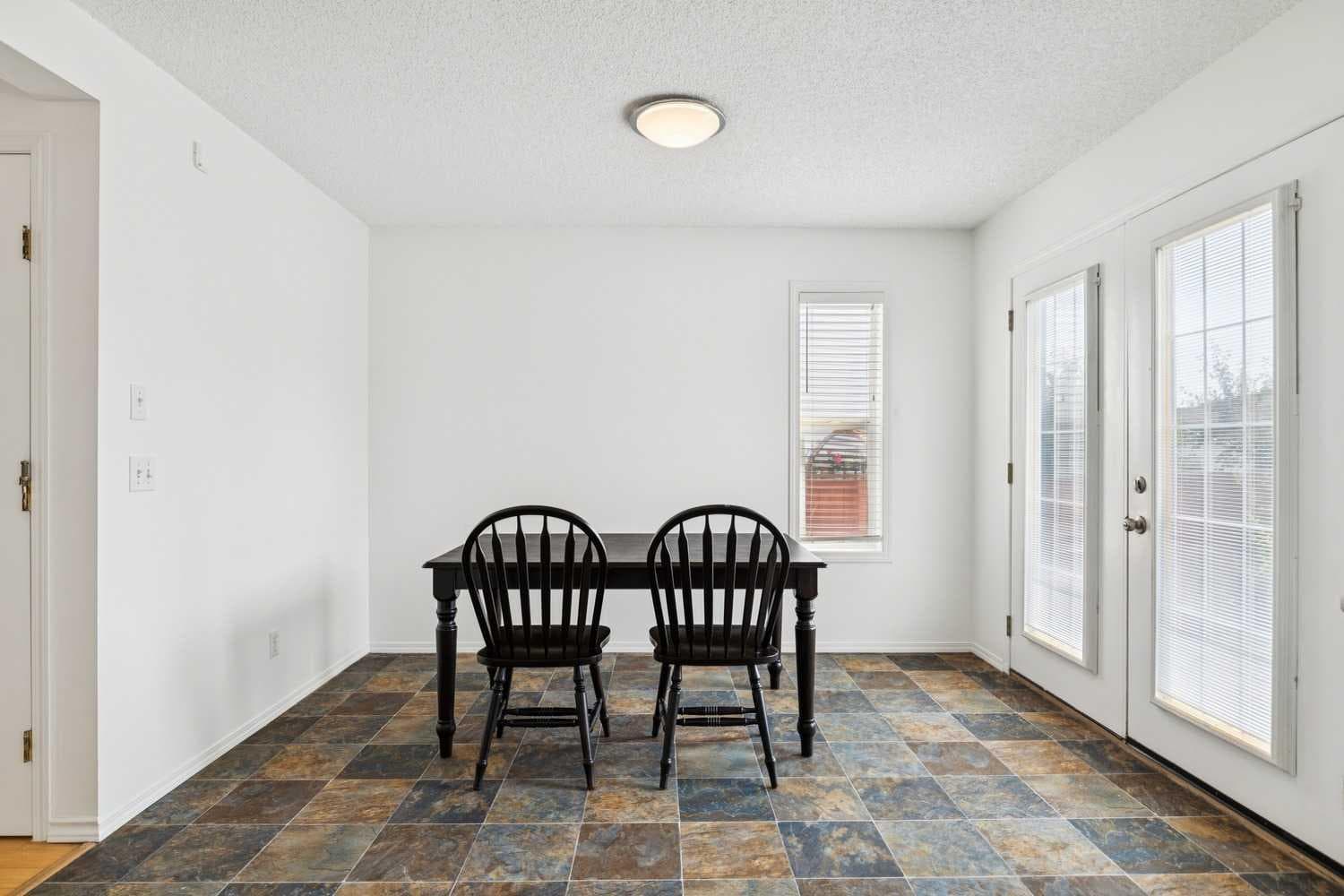 25 Coville Gardens NE