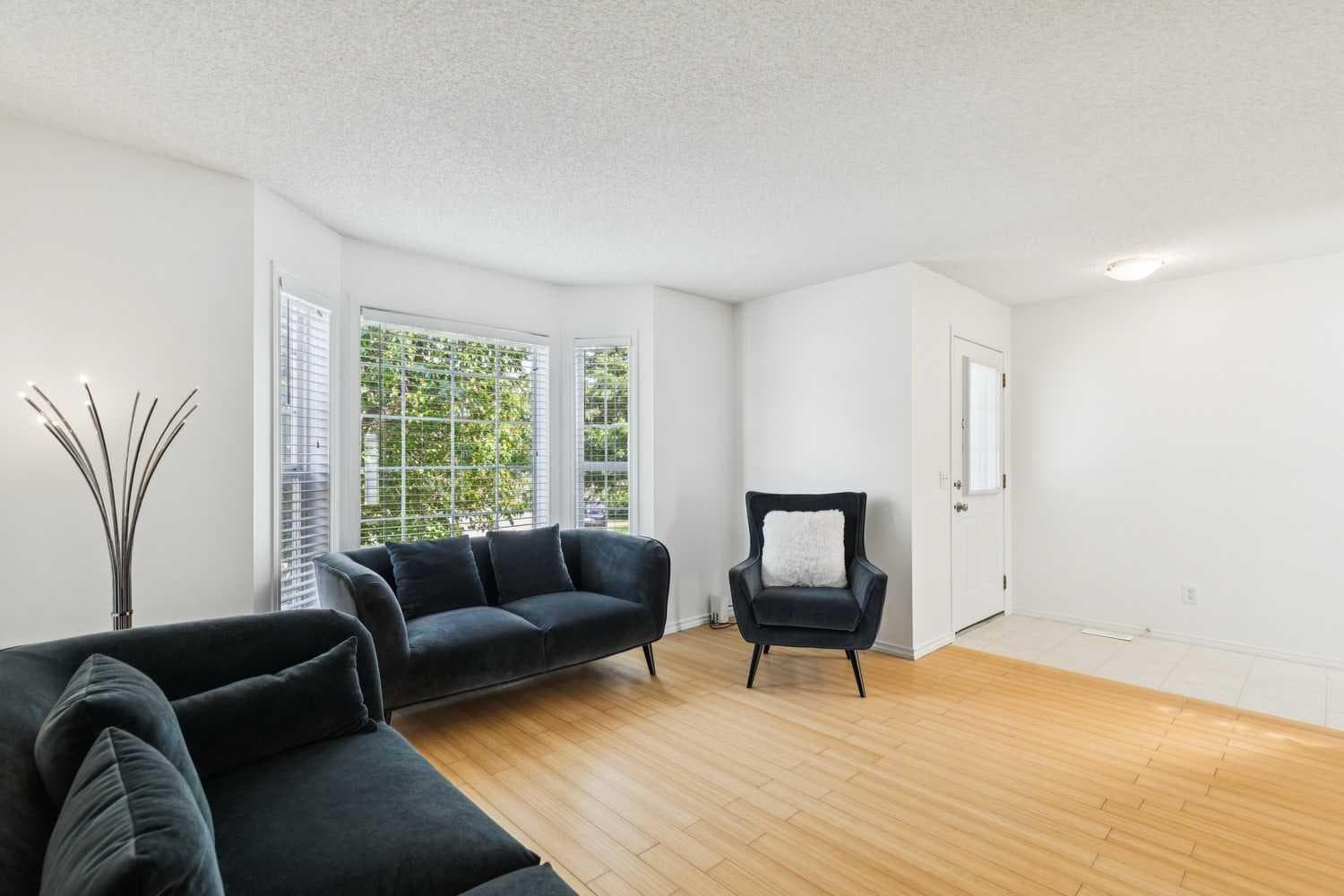 25 Coville Gardens NE