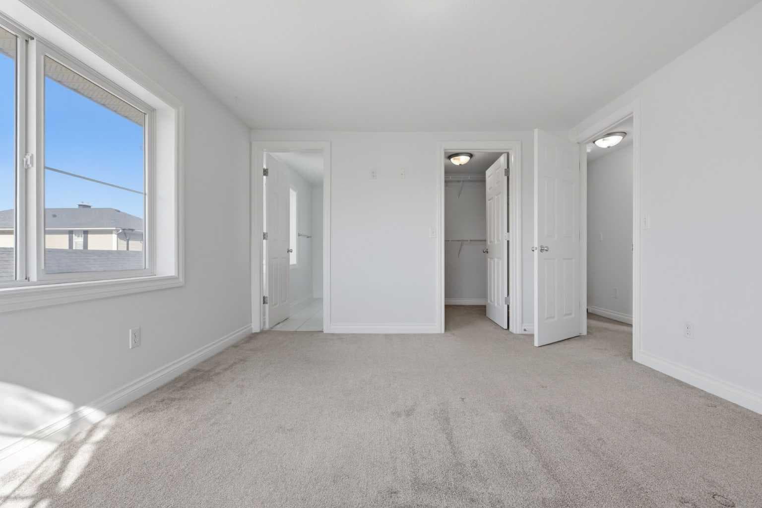 172 Somme Manor SW