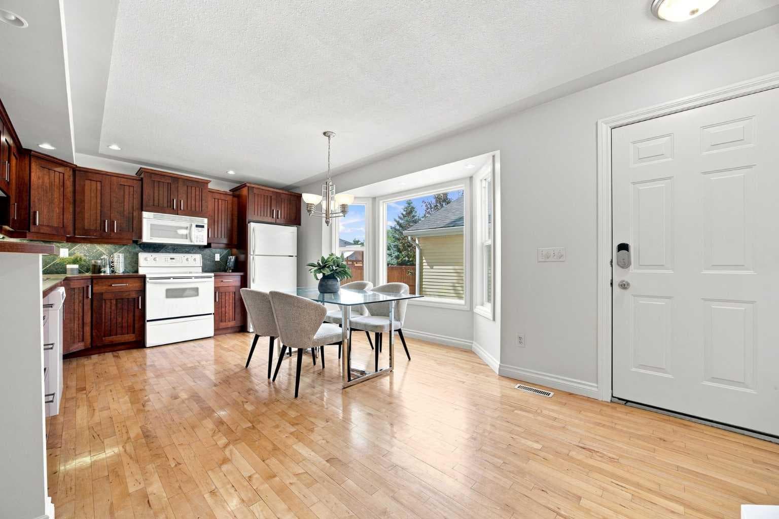 172 Somme Manor SW