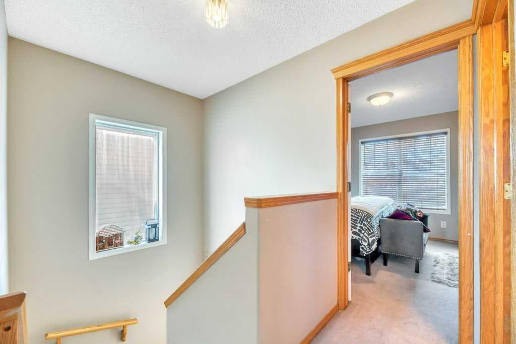 118 Tarington Close NE